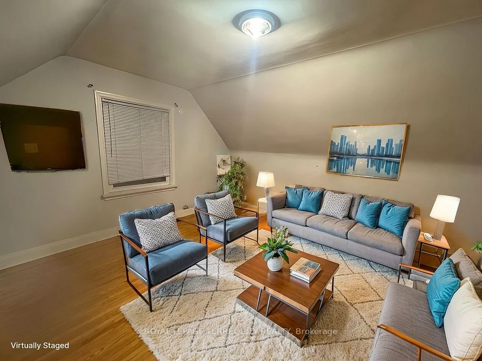 127 Sheppard Avenue W Top Floor, Toronto C07, ON M2N 1M7