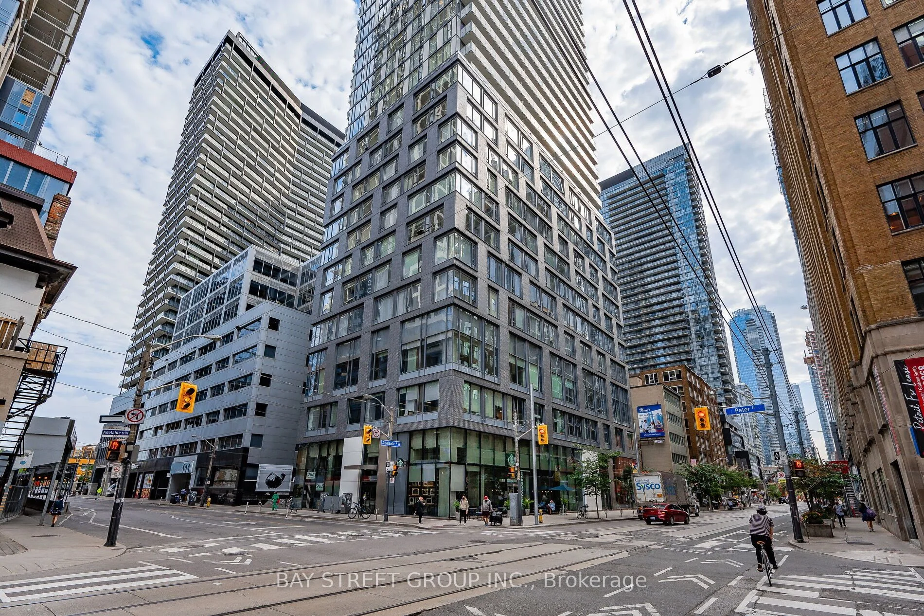 101 Peter Street 601, Toronto C01, ON M5V 0G6
