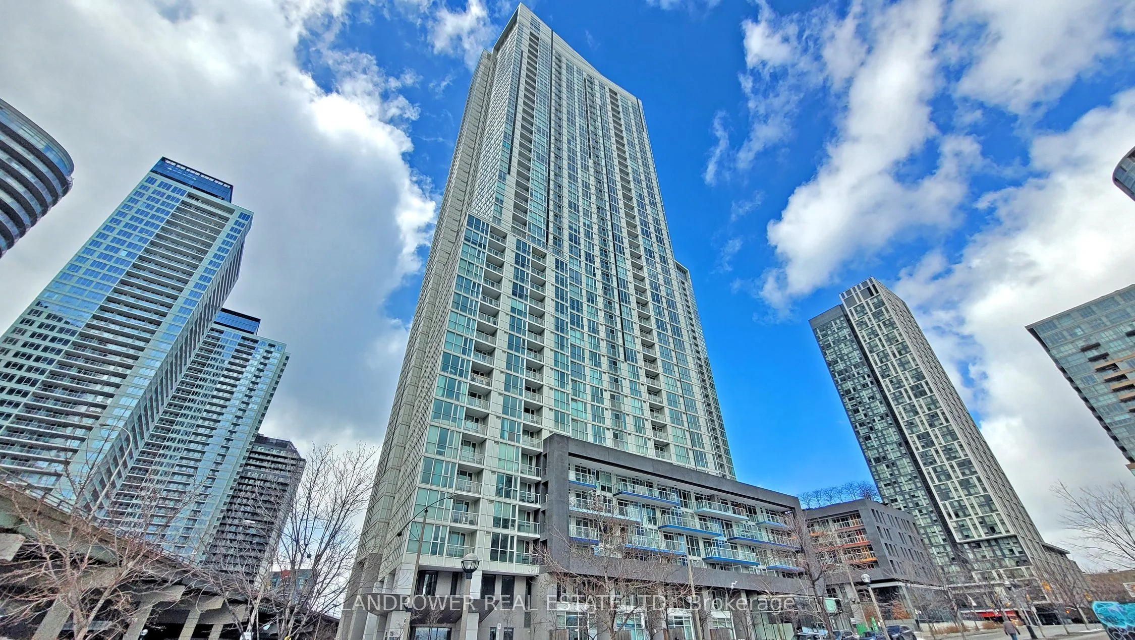 75 Queens Wharf Road 3205, Toronto C01, ON M5V 0J8