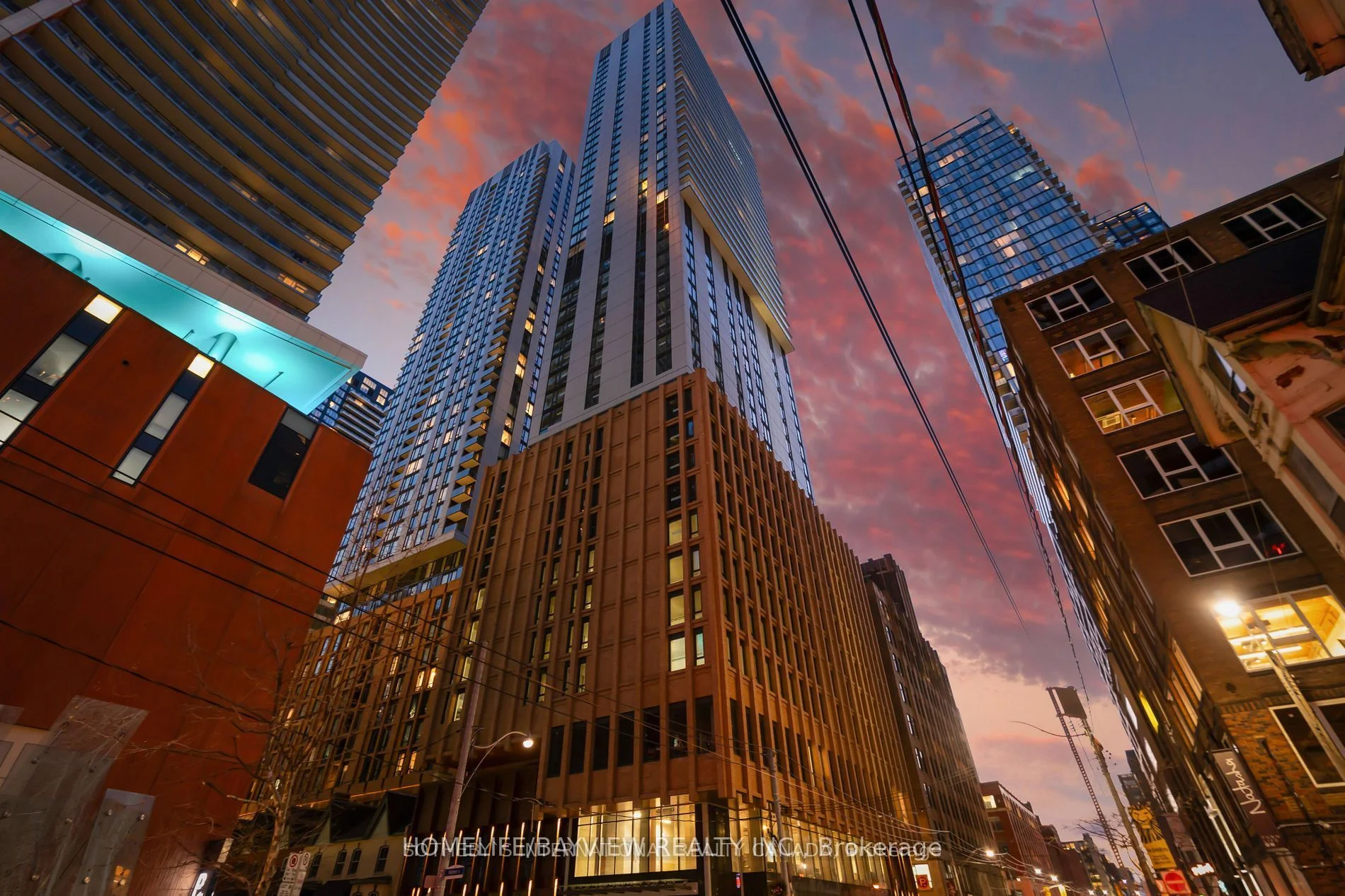 28 Widmer Street 4920, Toronto C01, ON M5V 0T2