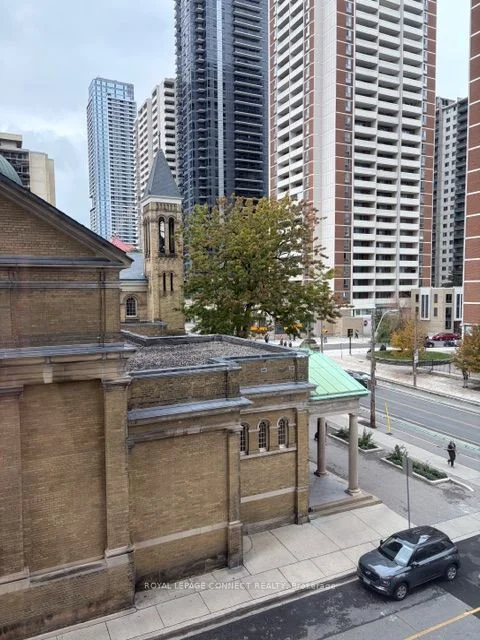 500 Sherbourne Street 301, Toronto C08, ON M4X 1L1