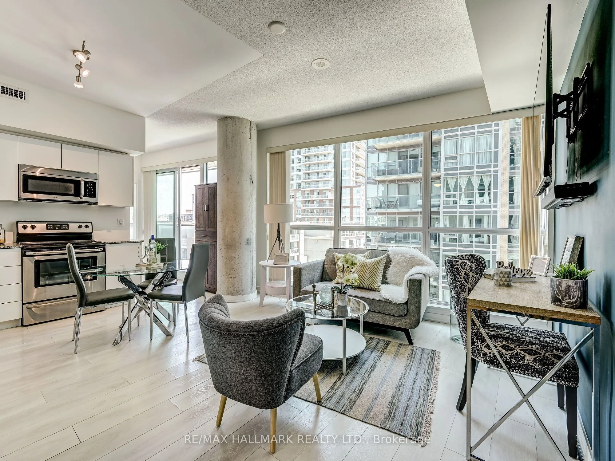 150 East Liberty Street 704, Toronto C01, ON M6K 3R5