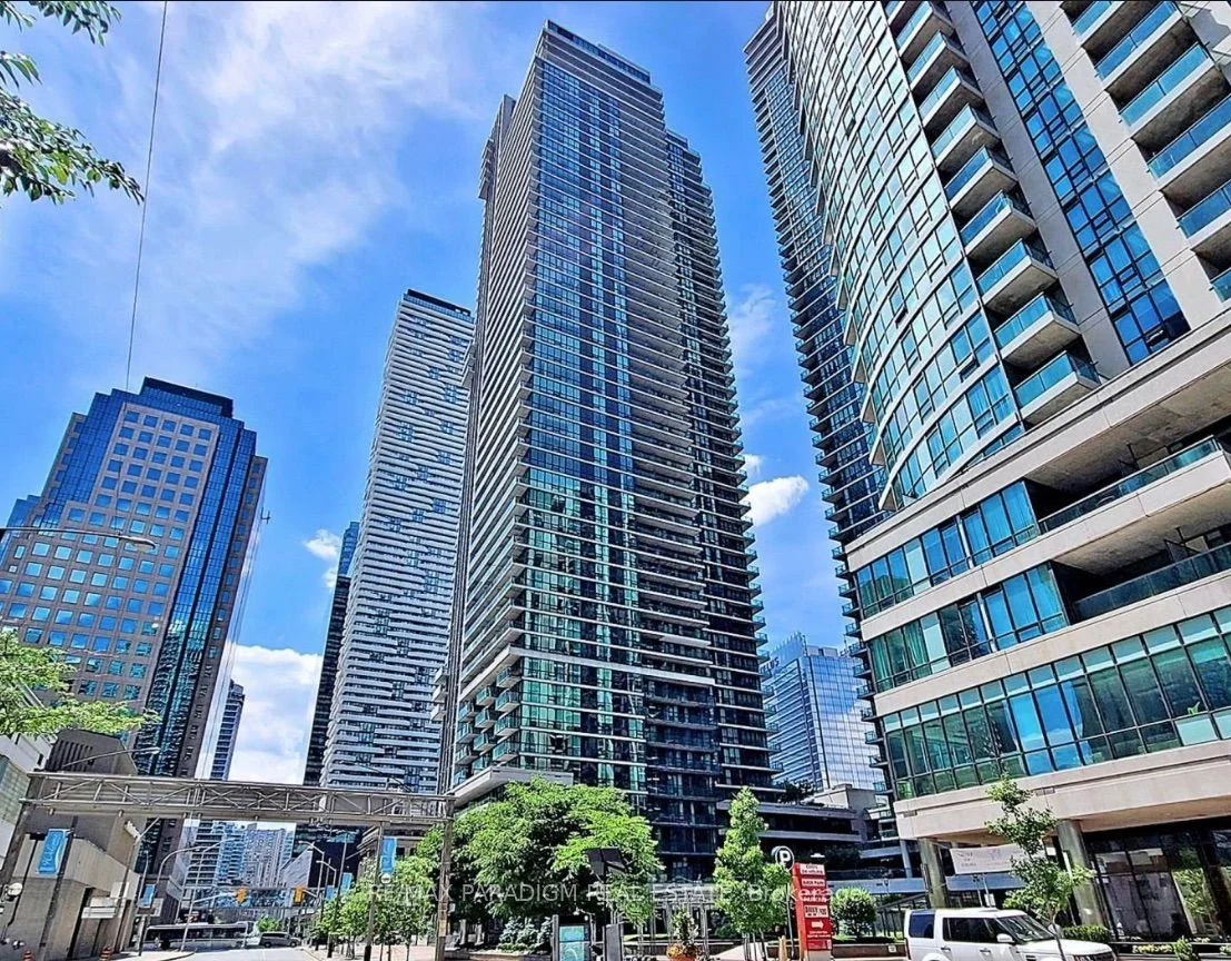 33 Bay Street 1702, Toronto C01, ON M5J 2Z3