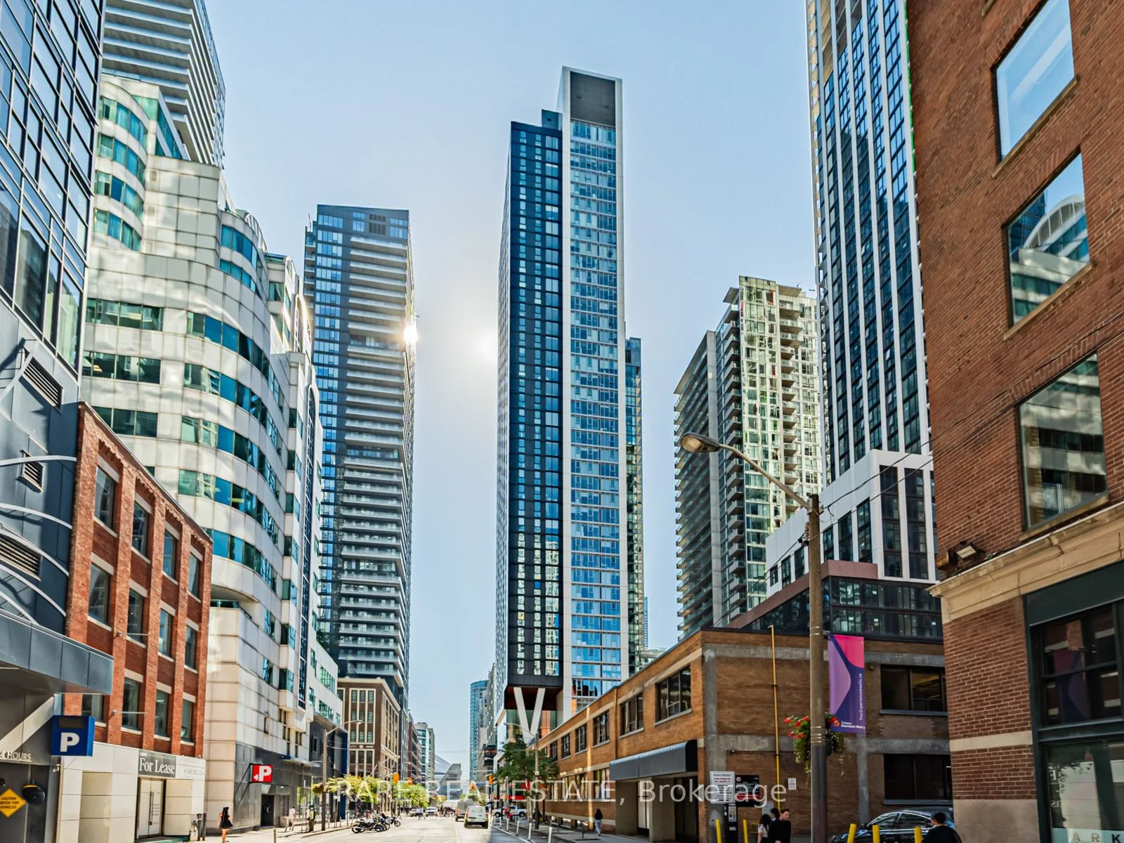 Condo Apartment in Toronto