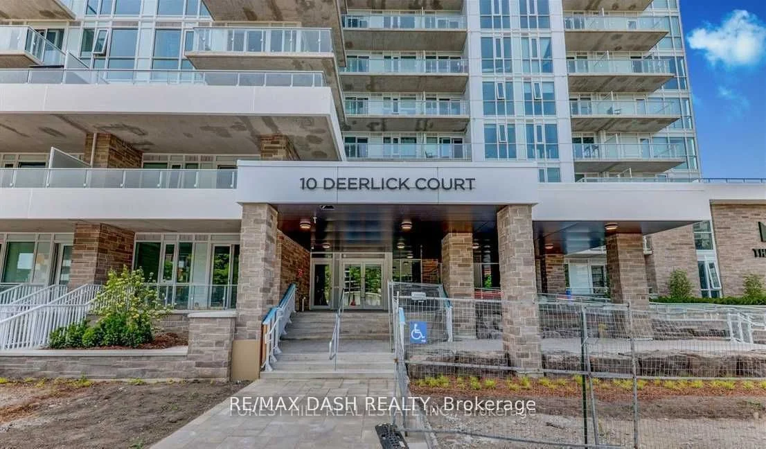 10 Deerlick Court 1702, Toronto C13, On M3a 1y4