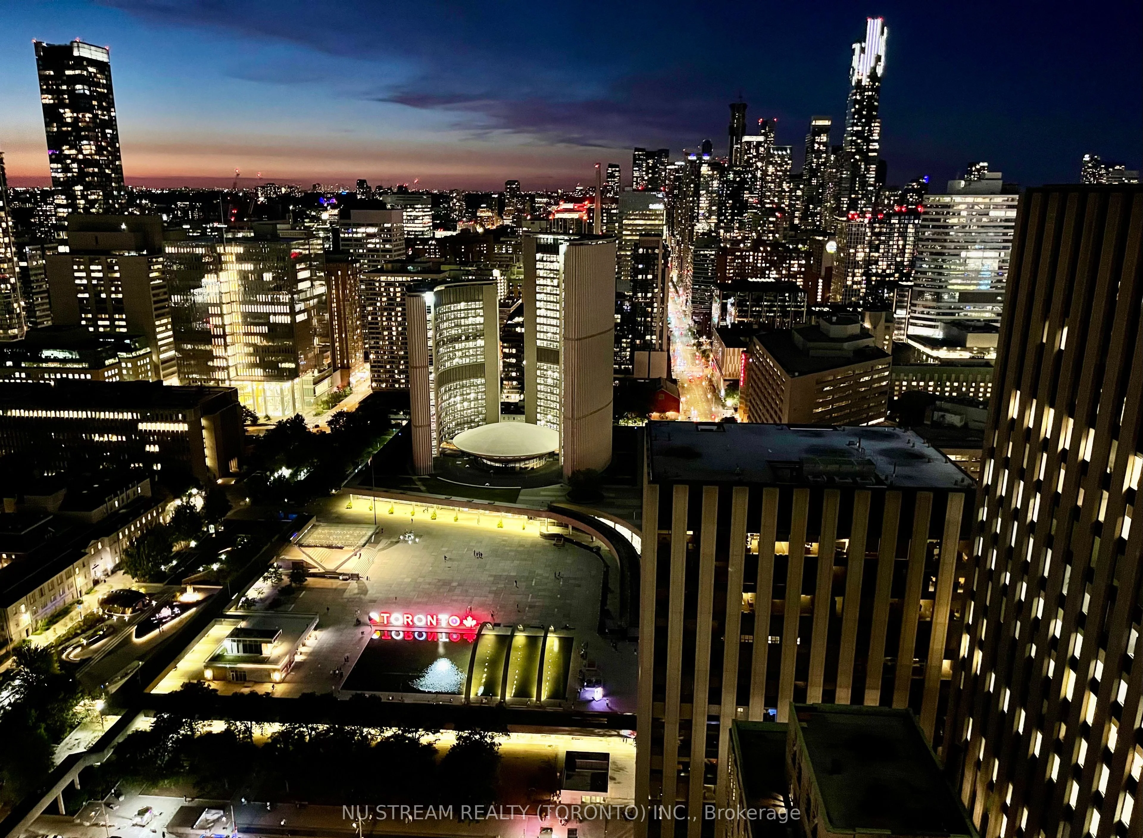 70 Temperance Street 4001, Toronto C01, On M5h 0b1