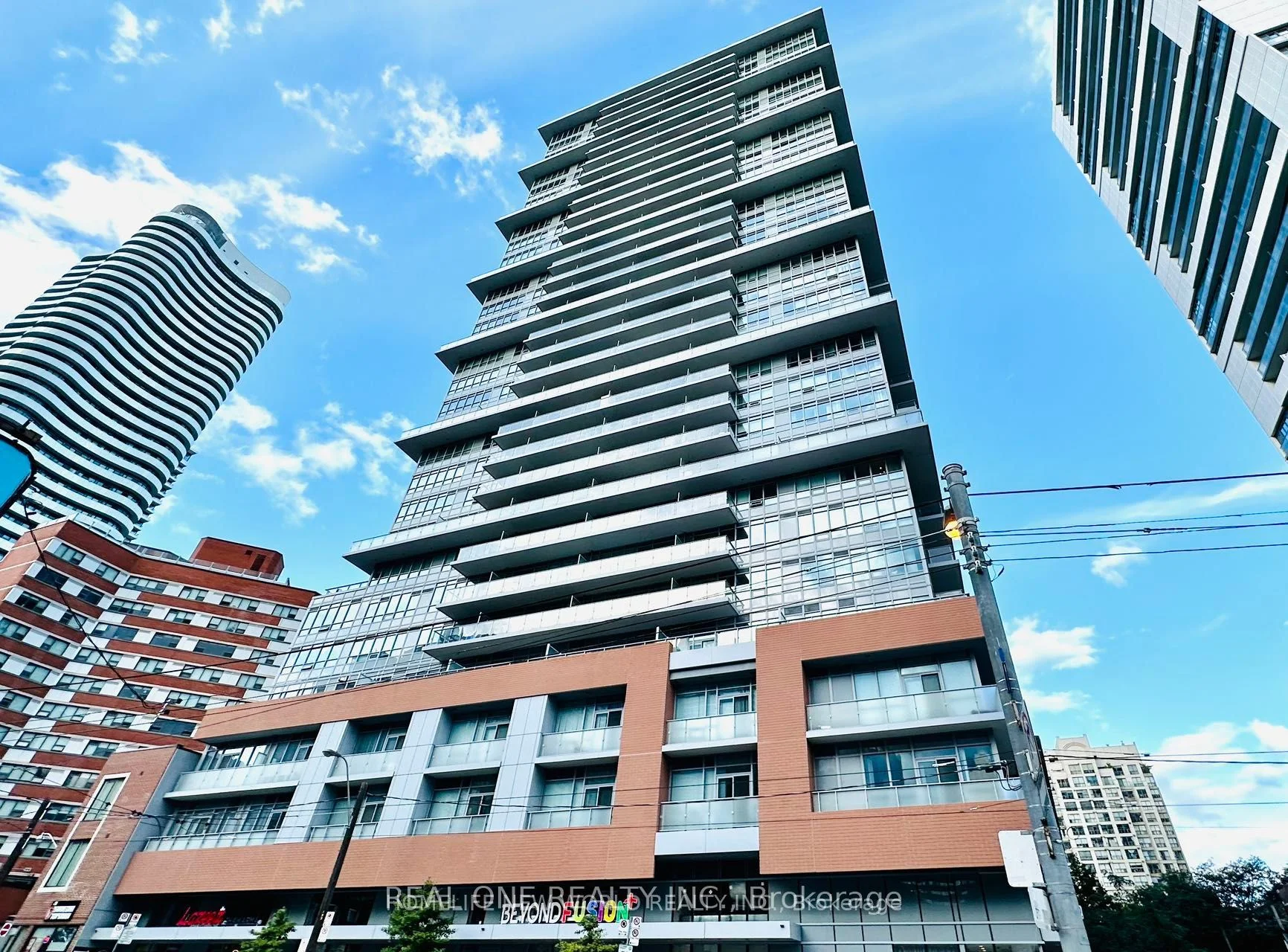 365 Church Street 1813, Toronto C08, ON M5B 0B5