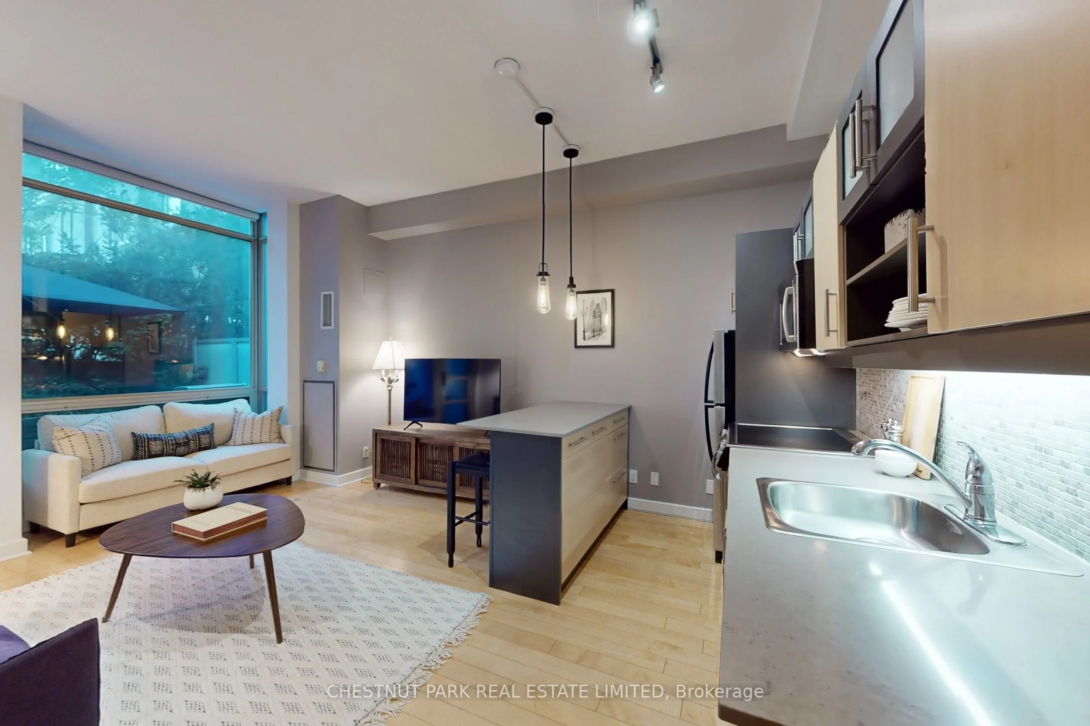 350 Wellington Street W G06, Toronto C01, ON M5V 3W9