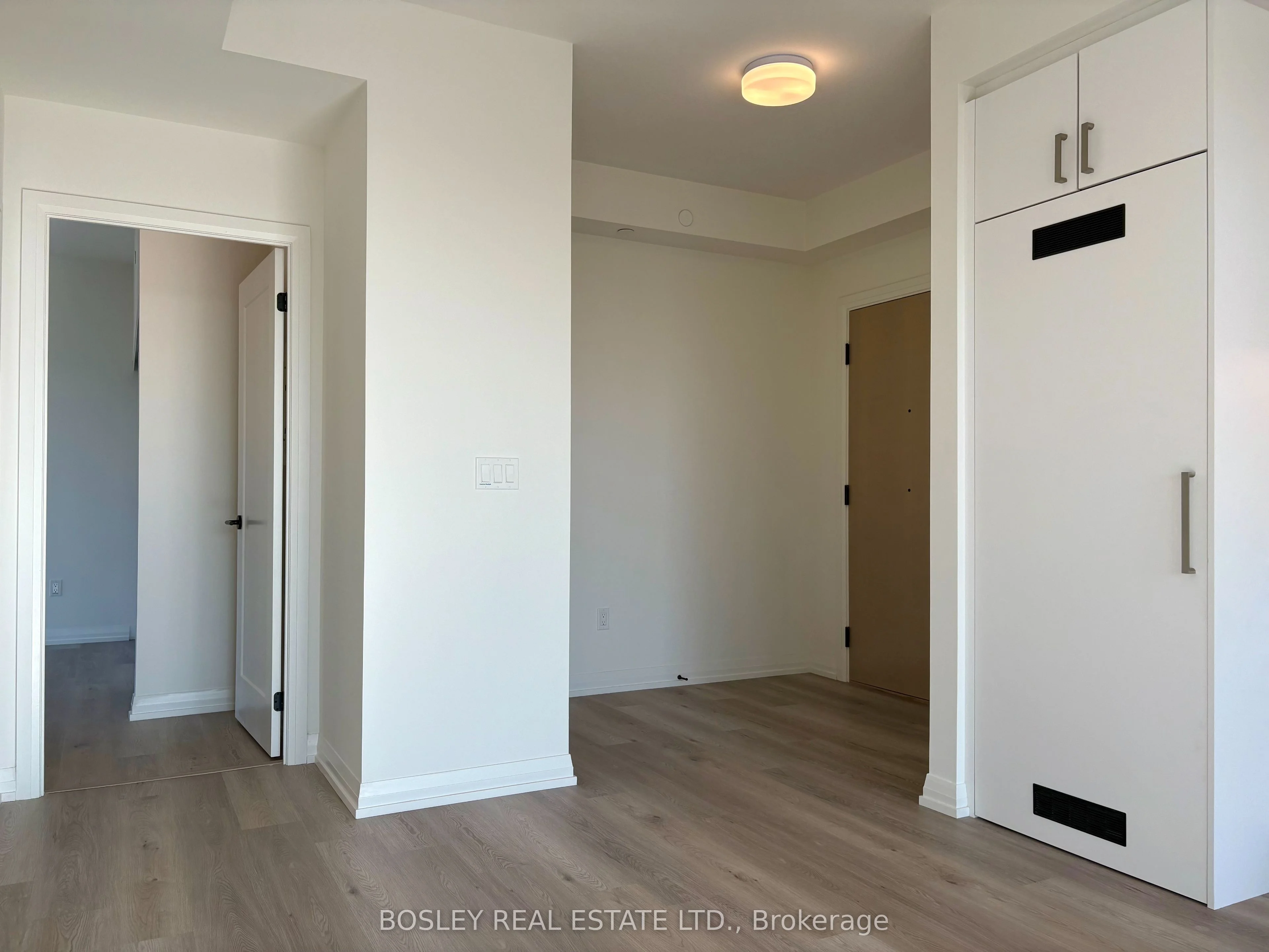 280 Dundas Street W 1611, Toronto C01, ON M5T 0E3
