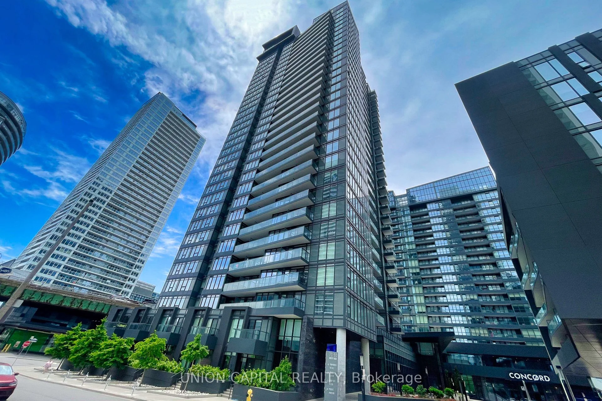 80 Queens Wharf Road 603, Toronto C01, On M5v 0j3