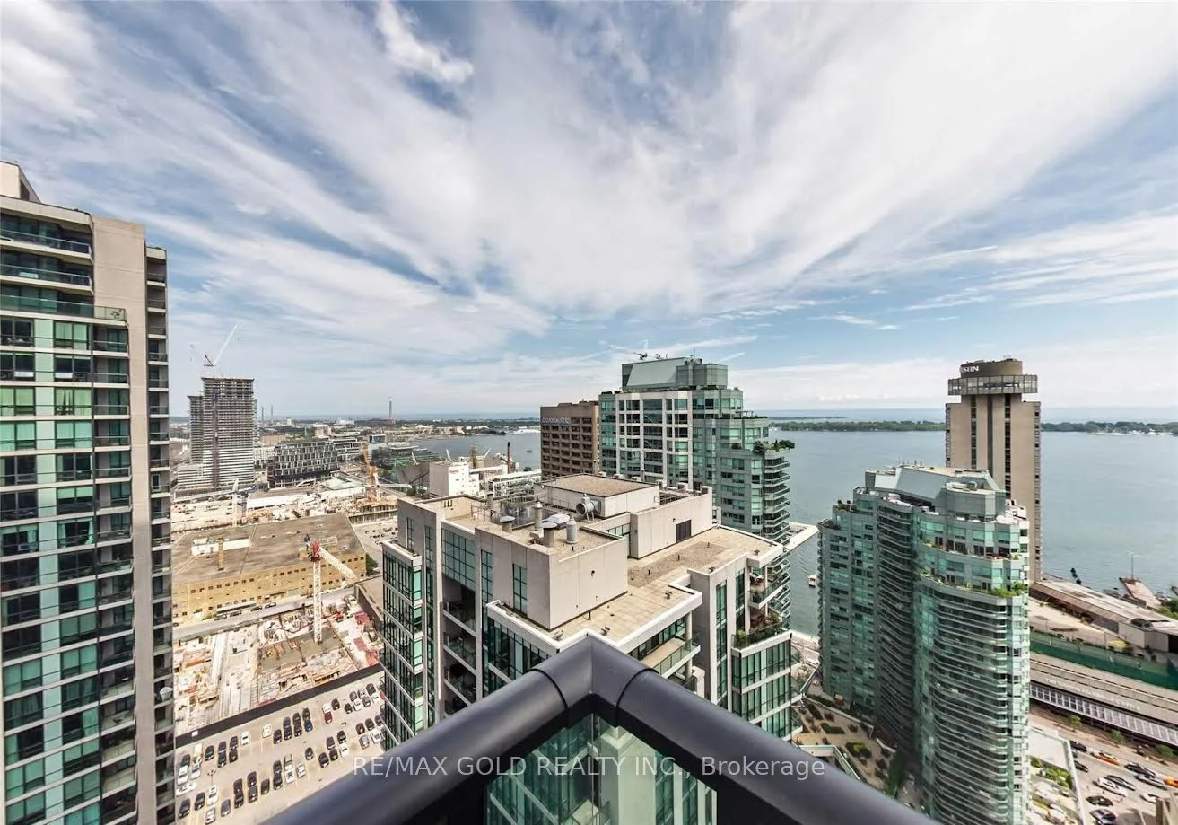 16 Harbour Street 3408, Toronto C01, ON M5J 2Z6