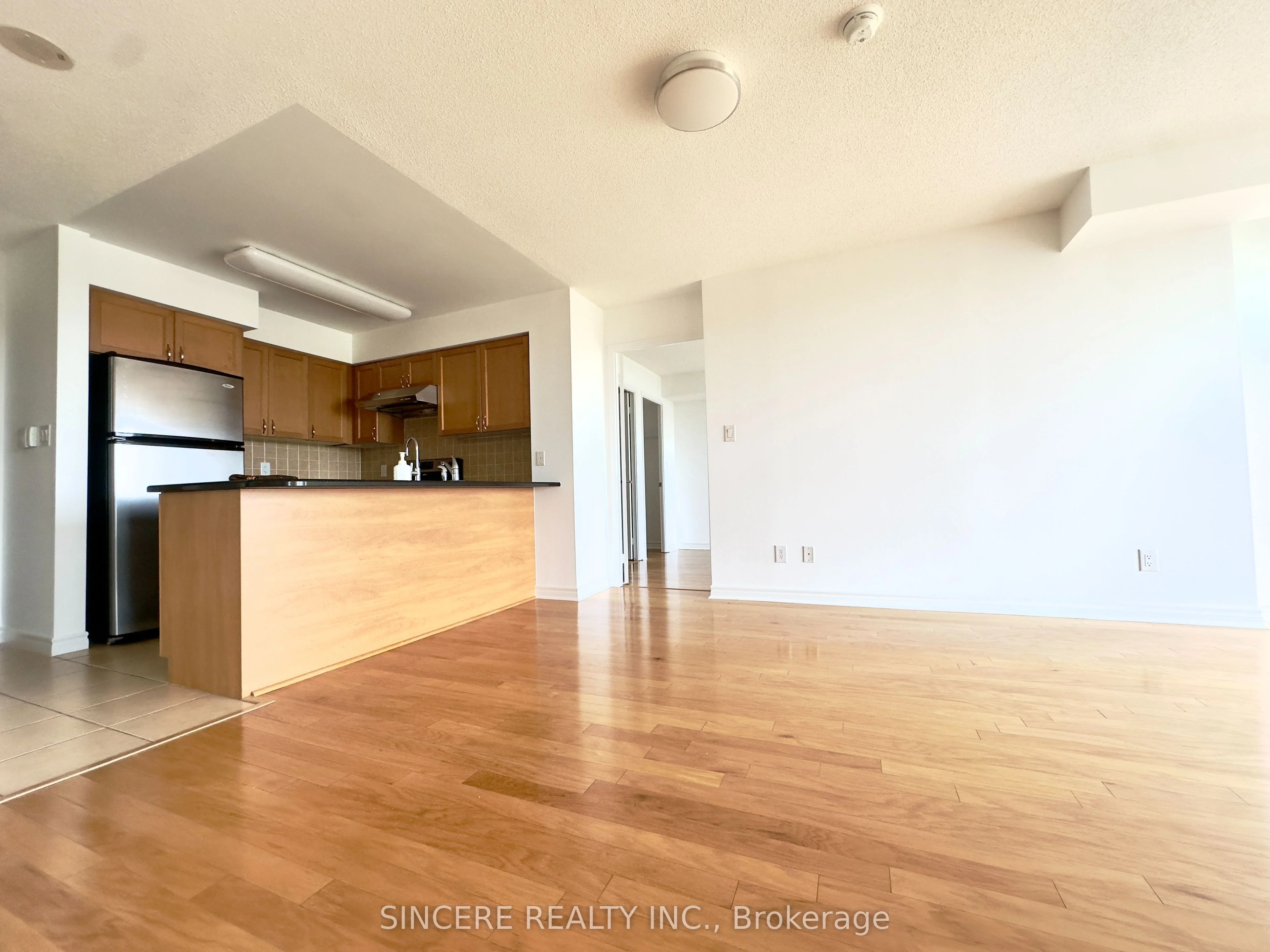 35 Hollywood Avenue 1622, Toronto C14, ON M2N 0A9