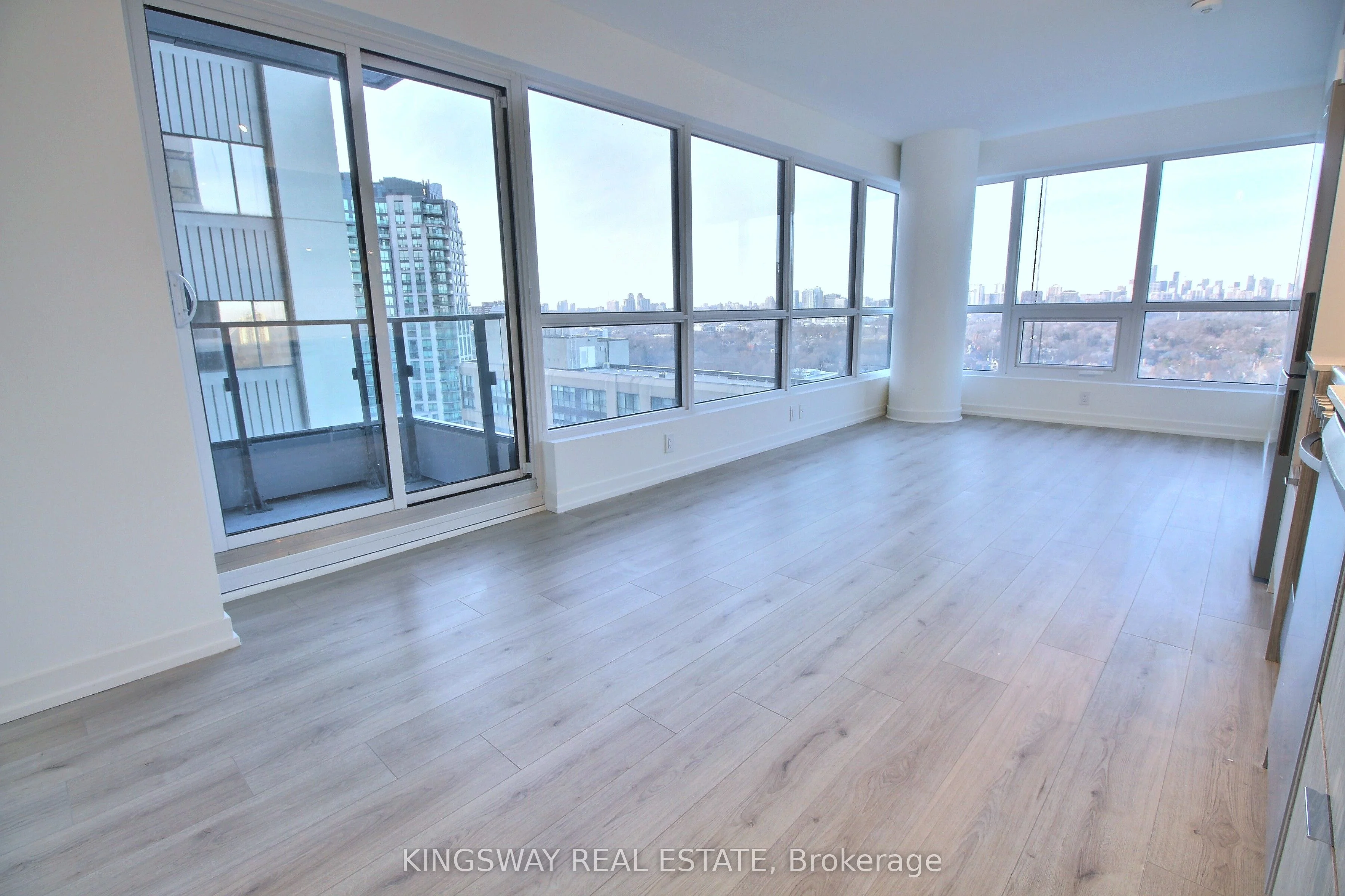 395 Bloor Street E 1505, Toronto C08, ON M5S 1W5