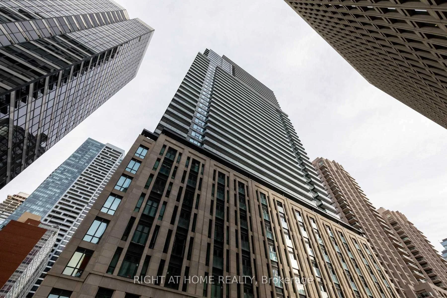 955 Bay Street 1518, Toronto C01, ON M5S 0C6