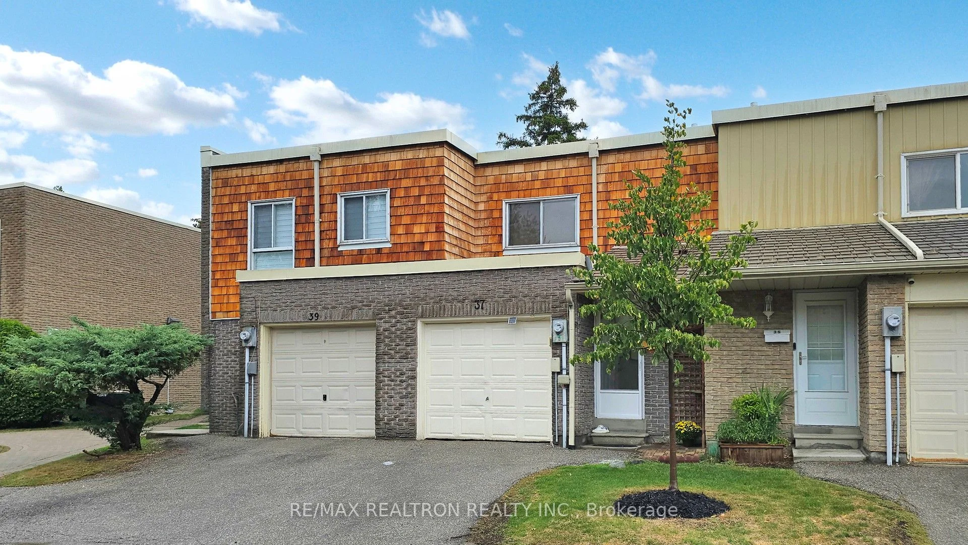 37 Woody Vine Way, Toronto C15, ON M2J 4H5