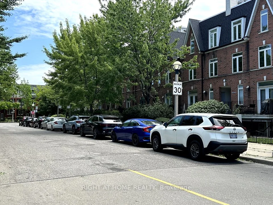 5 Shank Street 508, Toronto C01, ON M6J 3W9