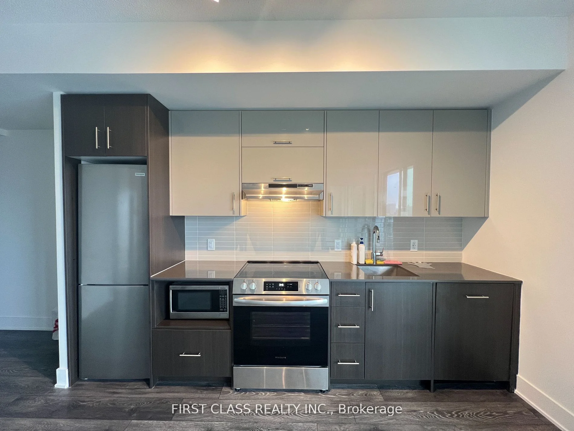 188 Fairview Mall Drive 1815, Toronto C15, ON M2J 4T1