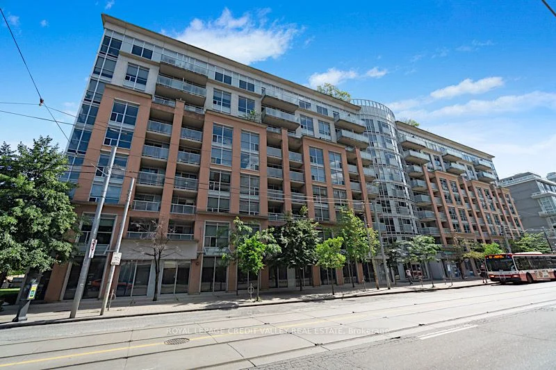 Condo Apartment in Toronto