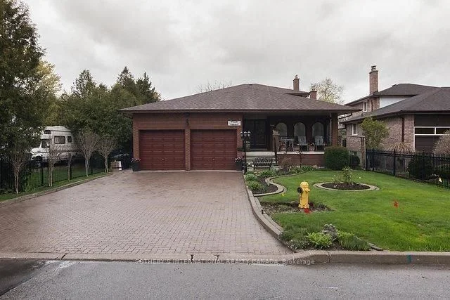 52 Fairchild Avenue, Toronto C07, ON M2M 1T7