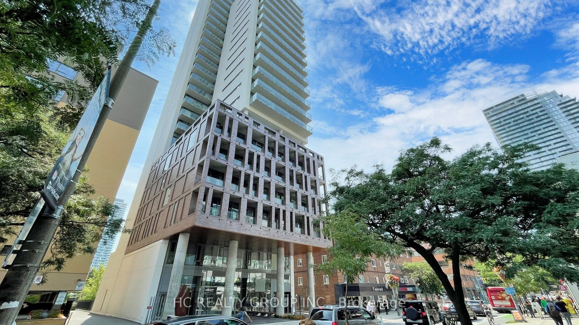 Condo Apartment in Toronto