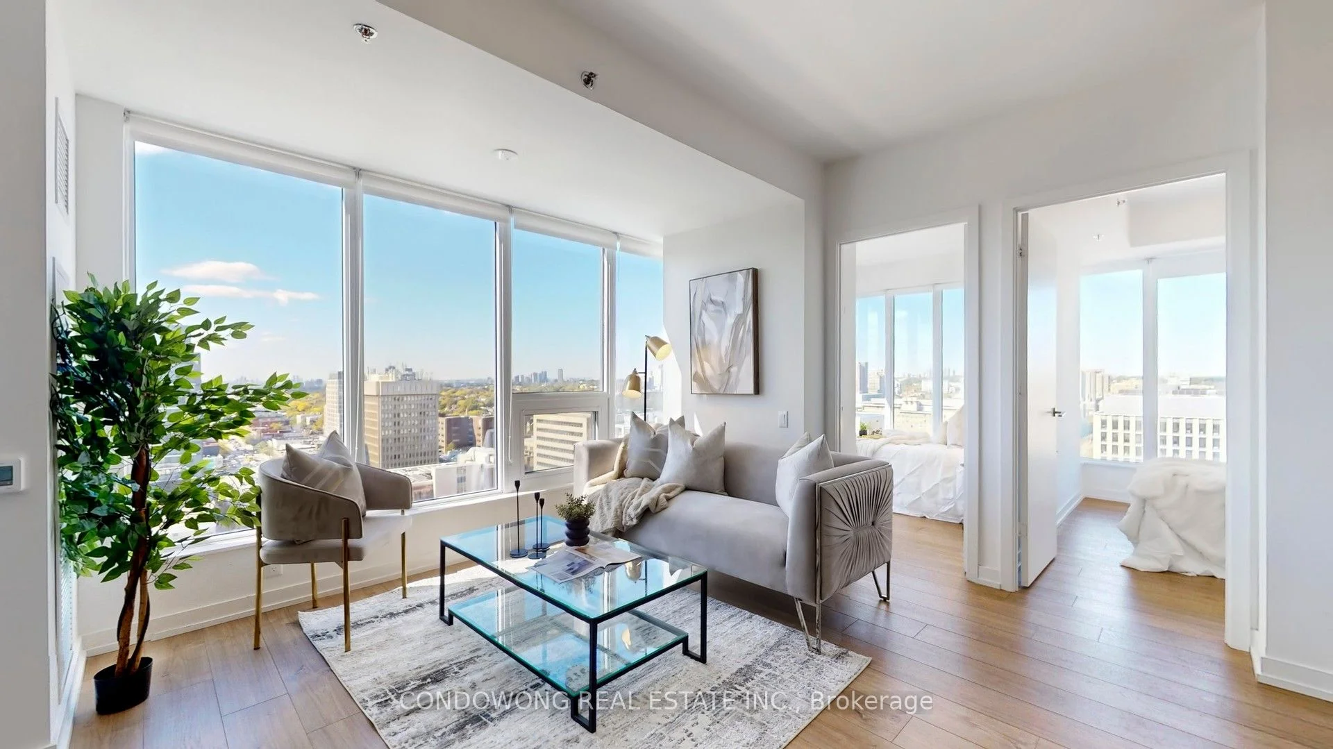 203 College Street 1704, Toronto C01, On M5t 0c8