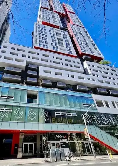 Condo Apartment in Toronto