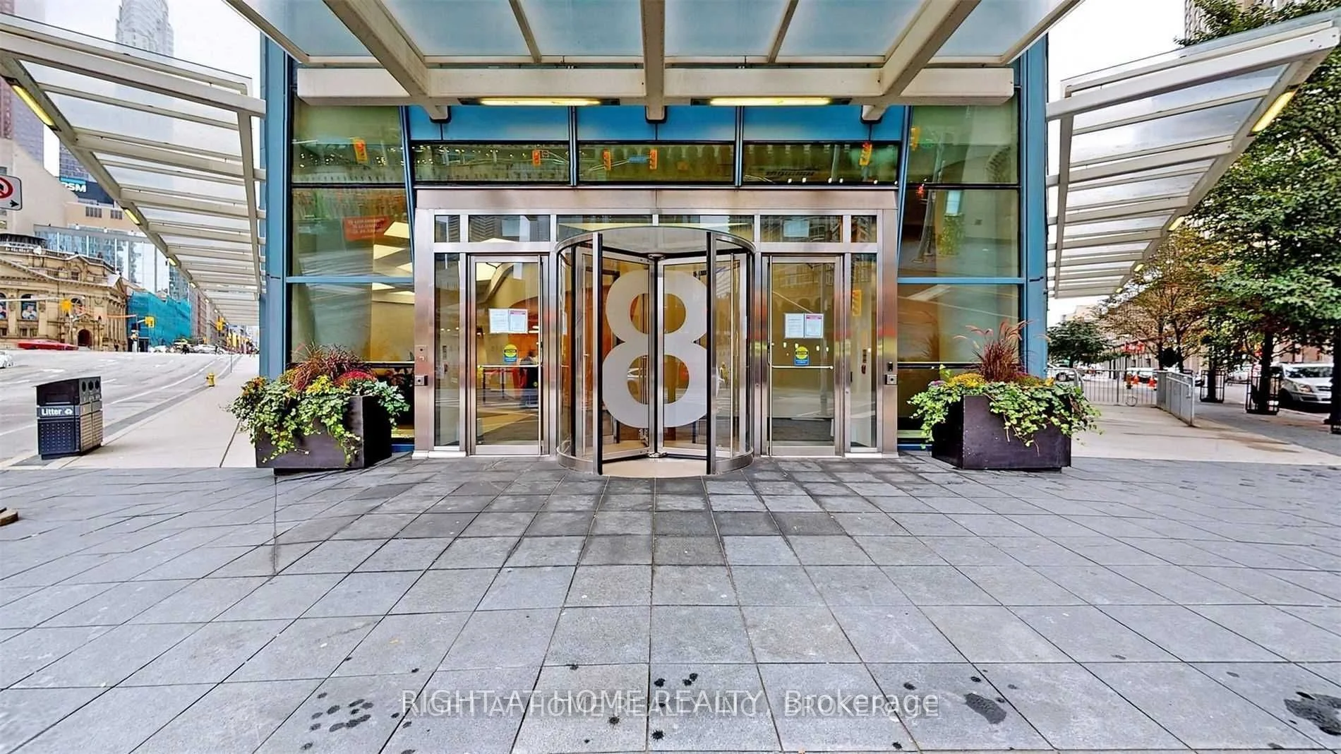 8 The Esplanade Avenue 1512, Toronto C08, ON M5E 0A6