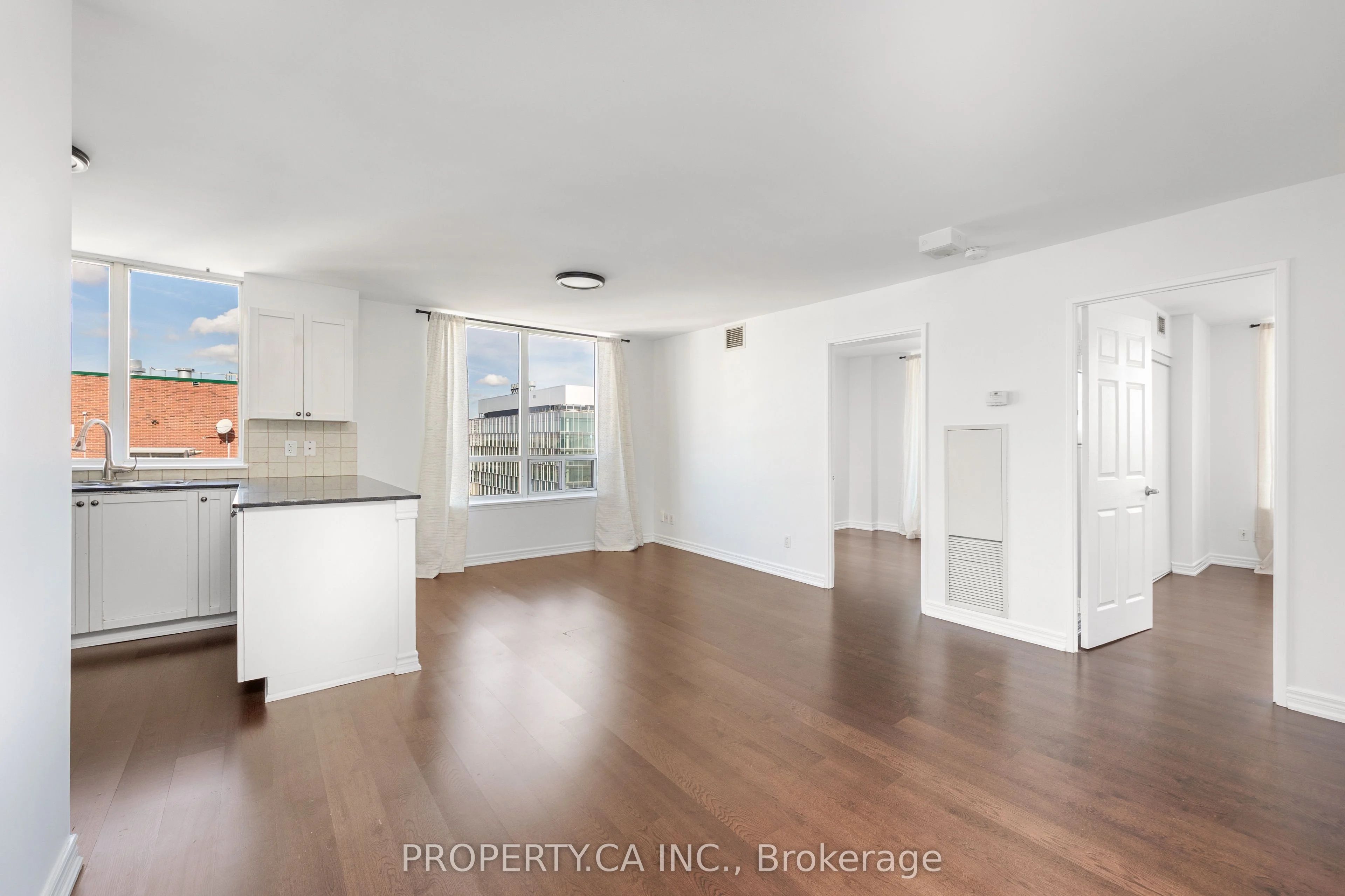 1369 Bloor Street W 1114, Toronto C01, ON M6P 4J4