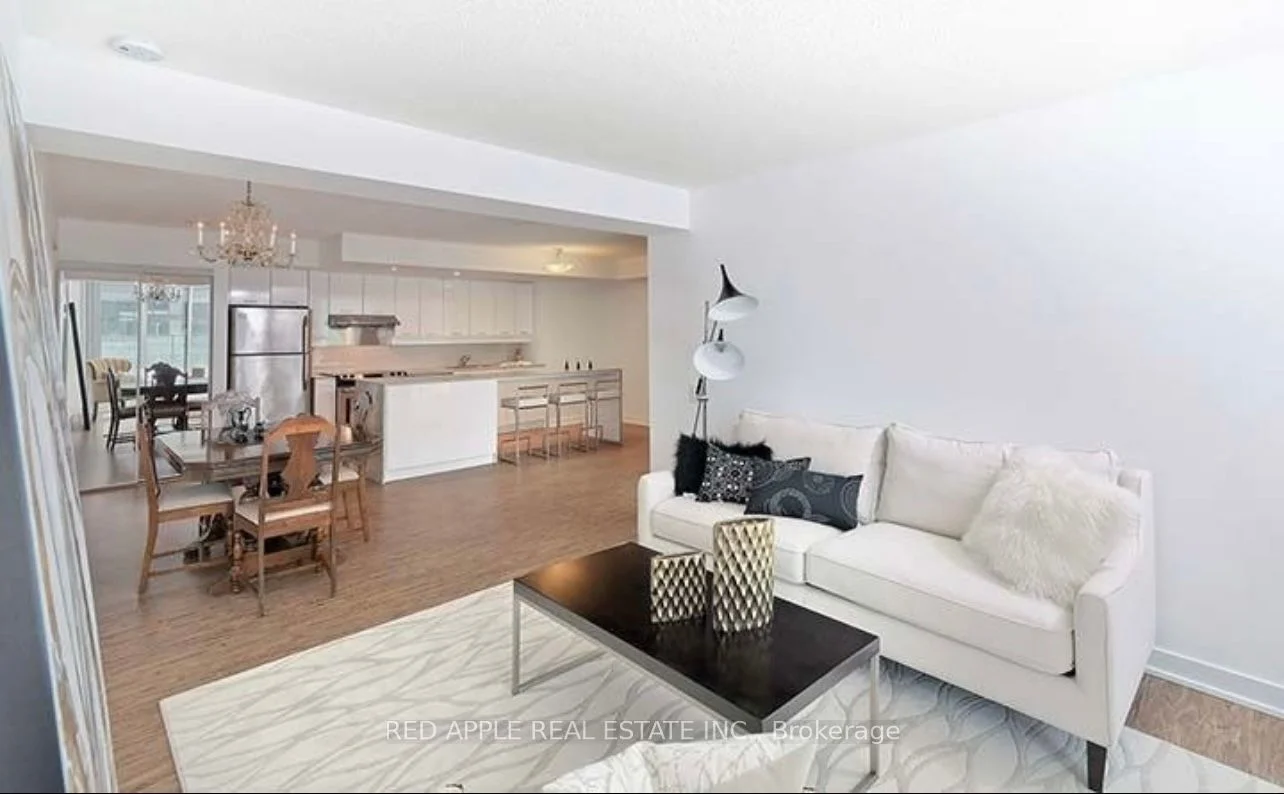 15 Singer Court 216, Toronto C15, ON M2K 0B1