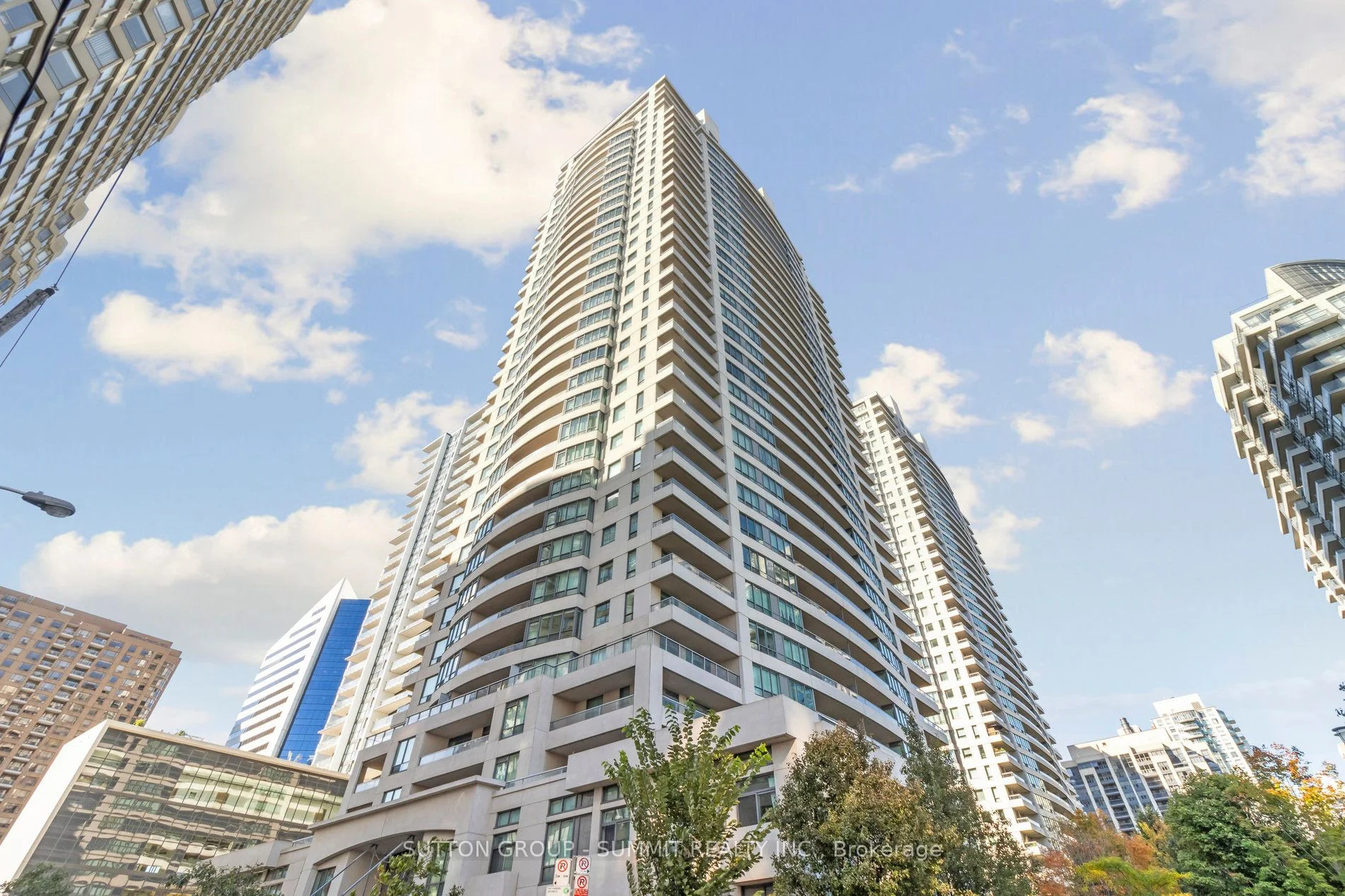 18 Spring Garden Avenue #3208, Toronto C14, ON M2N 5G6