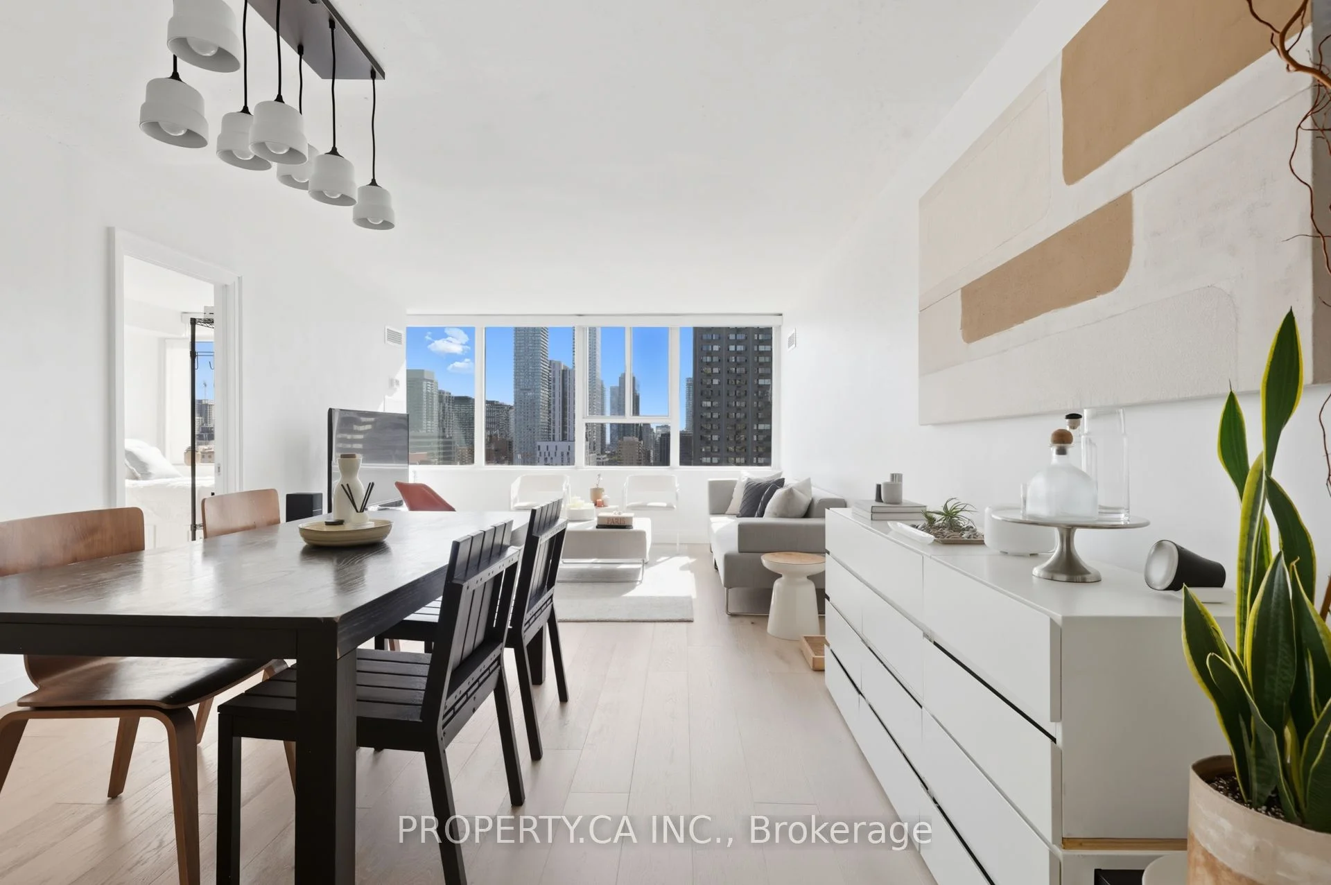 45 Carlton Street 1501, Toronto C08, ON M5B 2H9