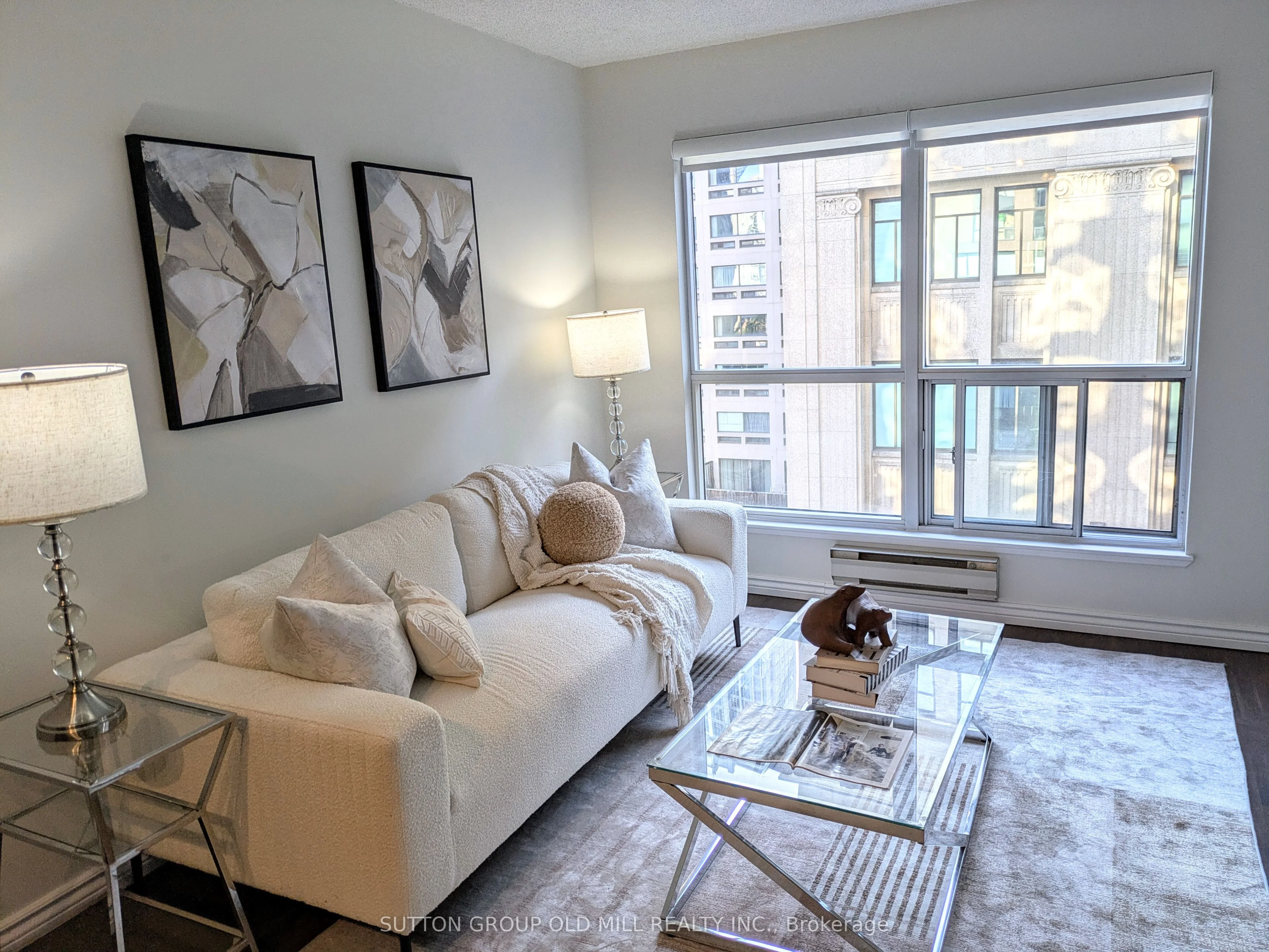 7 Carlton Street 907, Toronto C08, ON M5B 2M3