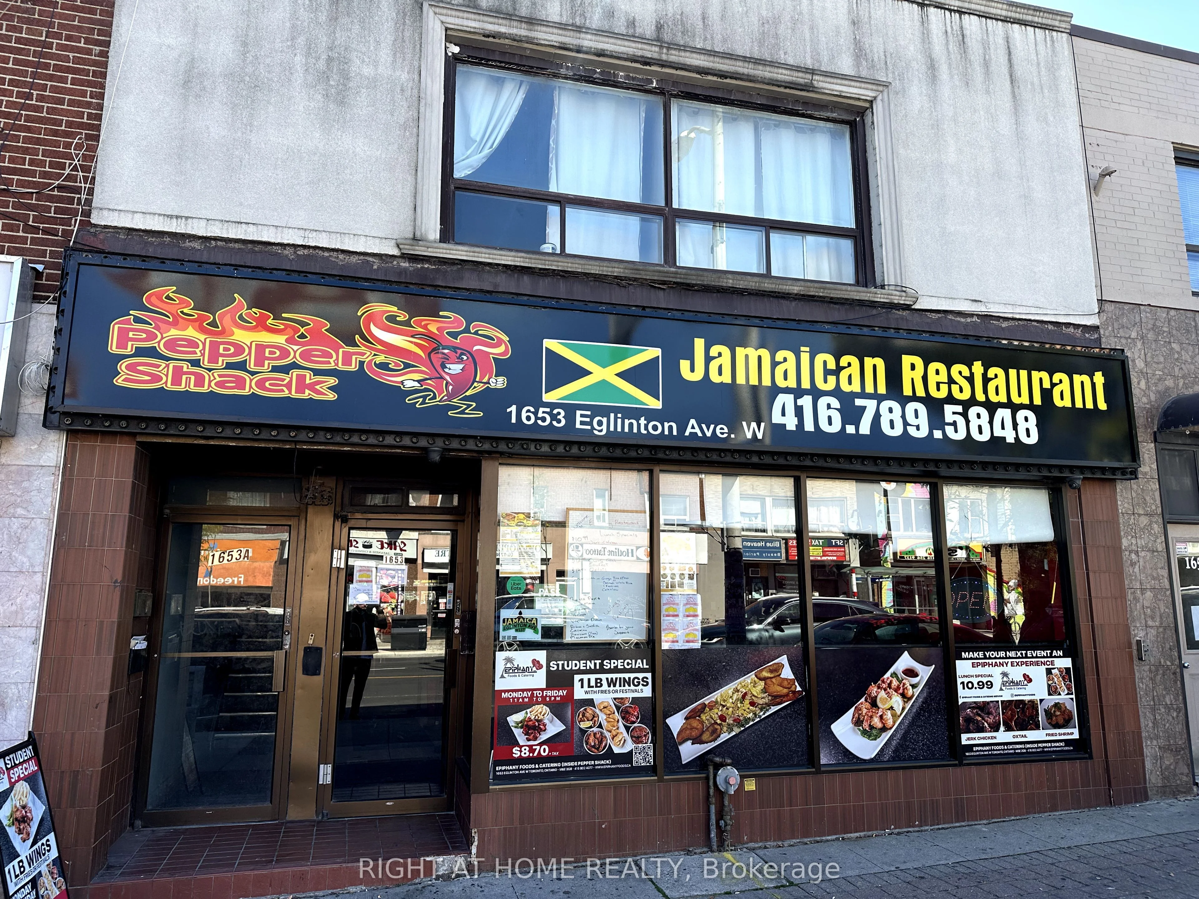 1653 Eglinton Avenue W, Toronto C03, ON M6E 2H1