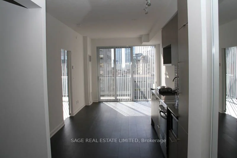 435 Richmond Street W 806, Toronto C01, ON M5V 0N3