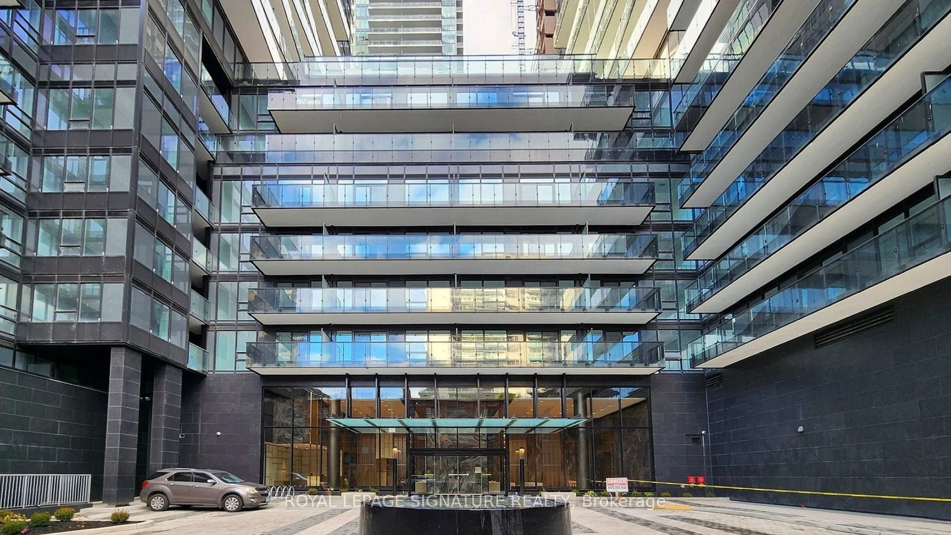 Common Element Condo in Toronto