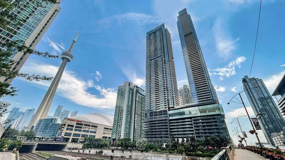 3 Concord Cityplace Way 5515, Toronto C01, ON M5V 0X4
