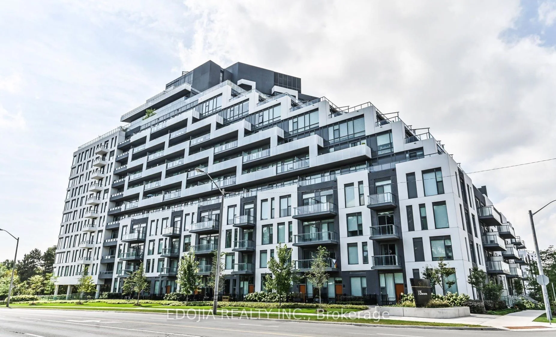 25 adra grado Way 1831, Toronto C15, ON M2J 0H6