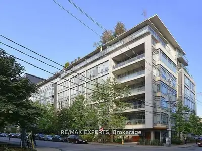 Condo Apartment in Toronto