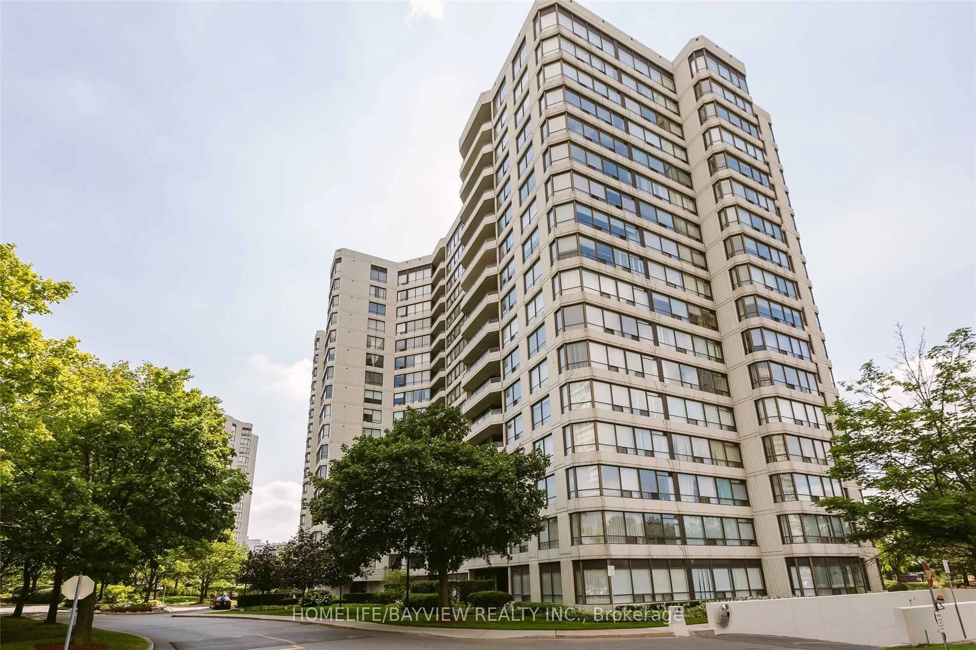 1121 Steeles Avenue W 208, Toronto C07, ON M2R 3W7