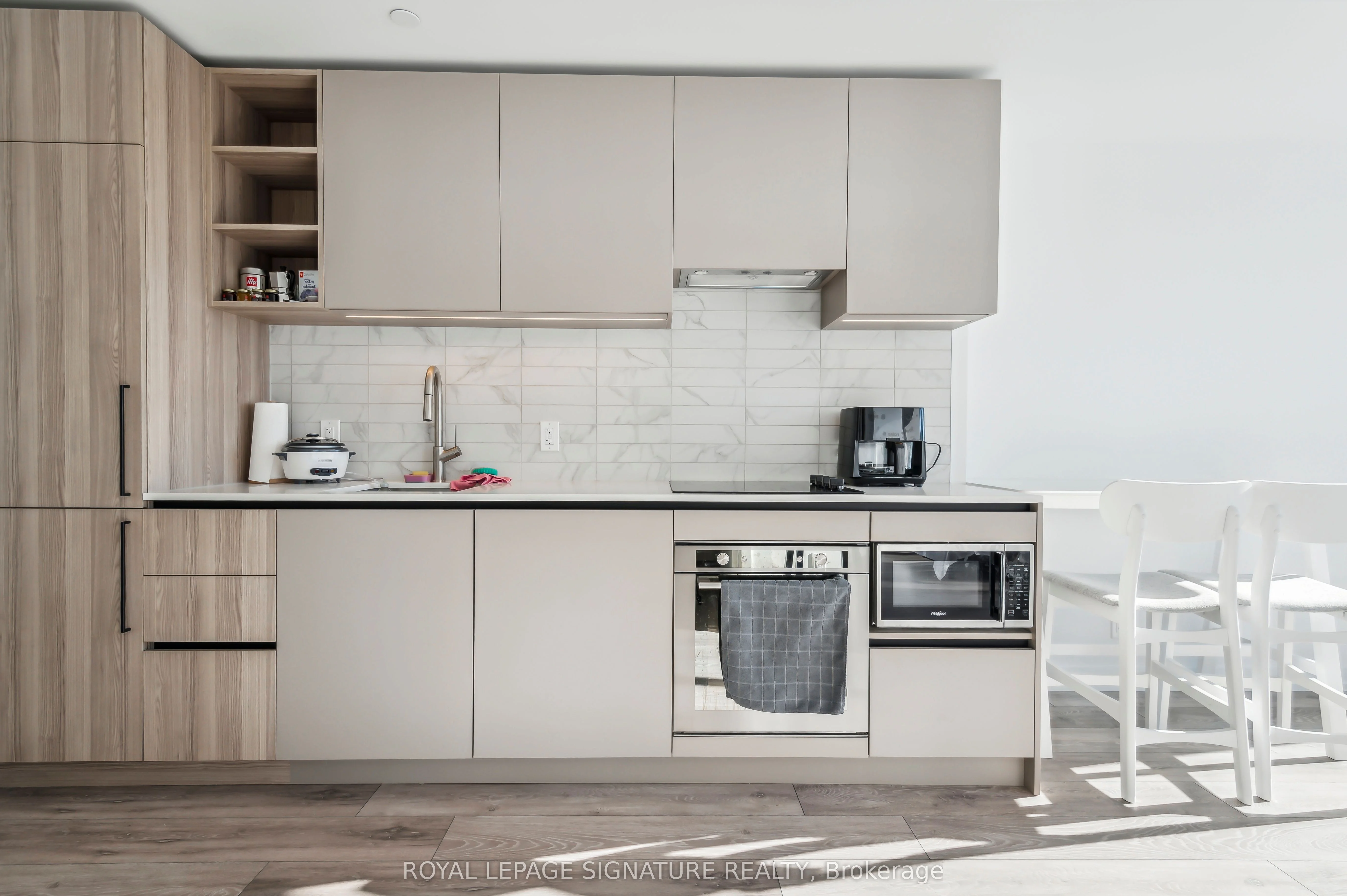 55 Mercer Street 2315, Toronto C01, On M5v 0w4