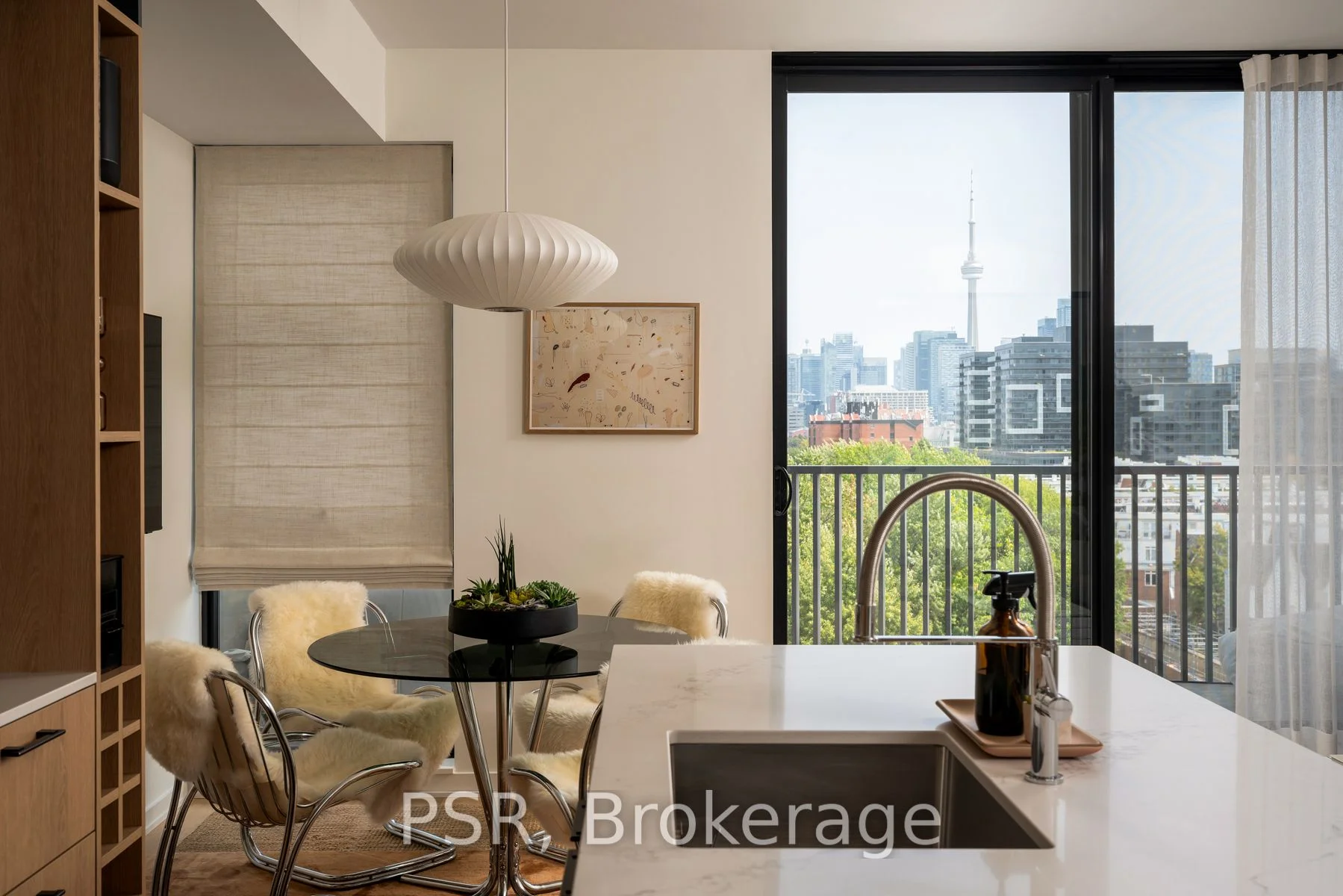 41 Dovercourt Road 704, Toronto C01, ON M6J 0G6