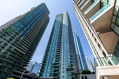 16 Harbour Street 5101, Toronto C01, ON M5J 2Z7