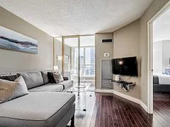 44 St Joseph Street Sph2707, Toronto C01, On M4y 2w4