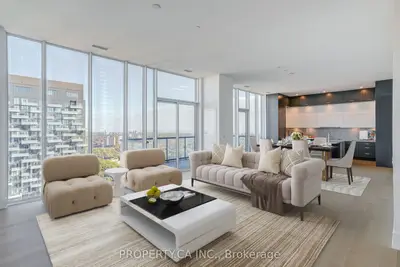 Condo Apartment in Toronto