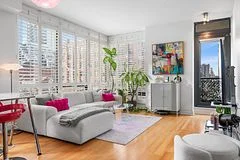 438 King Street W 308, Toronto C01, ON M5V 3T9
