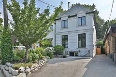 103 Cleveland Street, Toronto C10, ON M4S 2W4