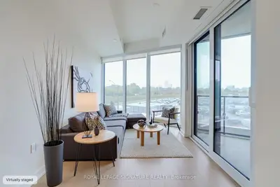Condo Apartment in Toronto