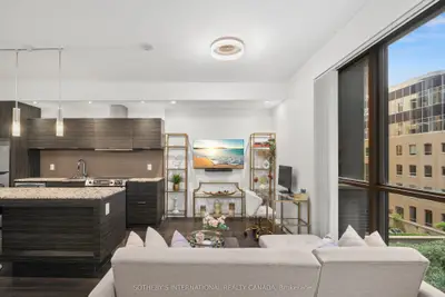 Condo Apartment in Toronto