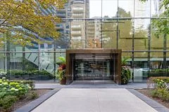 33 Charles Street E 811, Toronto C08, ON M4Y 0A2