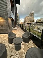 8 Wellesley Street W 1816, Toronto C01, ON M4Y 0J5